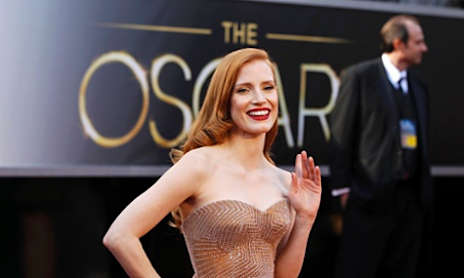 Oscars 2013 : les plus beaux looks sur le tapis rouge