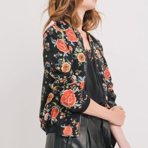 Bomber imprim?� fleurs : veste tendance automne 2016 - Taaora - Blog Mode, Tendances, Looks
