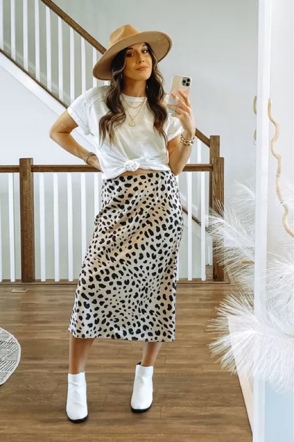 Tenue jupe longue léopard
