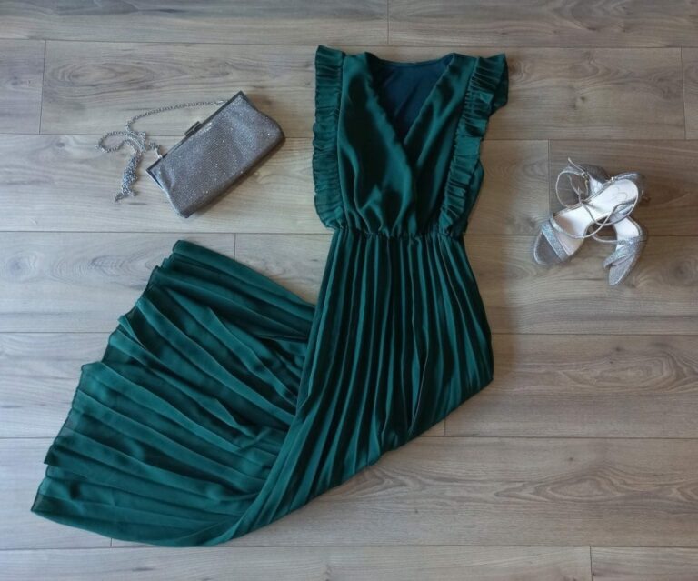 Comment porter la robe vert sapin à un mariage ? - Taaora - Blog Mode
