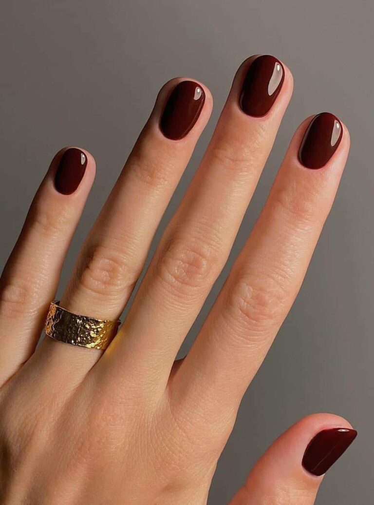 Tendances ongles automnehiver 20252026 7 idées manucure à adopter — free download