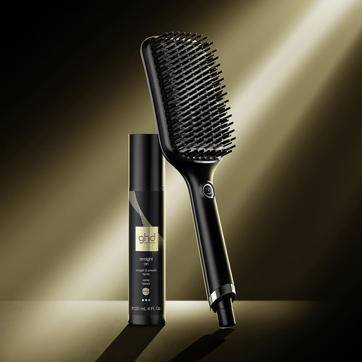 Brosse lissante extra large ghd Glide+ Max avec spray cheveux lissant thermoprotecteur Straight On