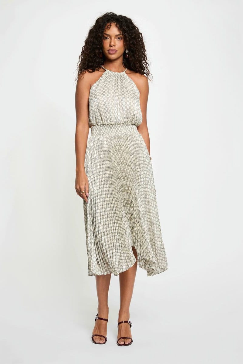 Robe de soirée longue à emmanchures américaines, jupe plissée fluide pour silhouette ronde